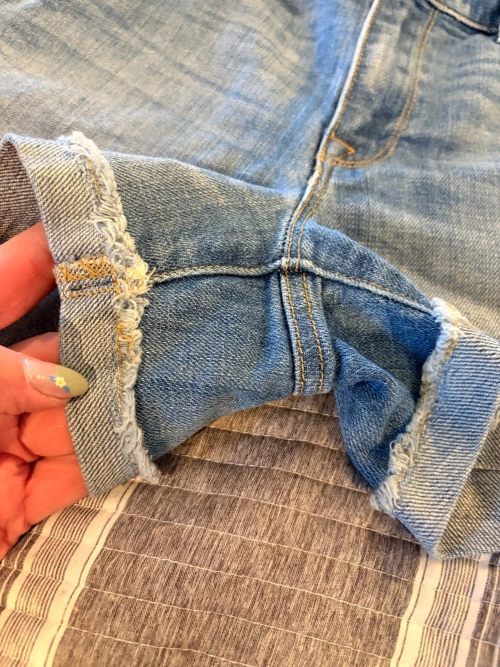 J. Crew Light Blue Frayed Hem Boyfriend Denim Shorts Women’s size 28”